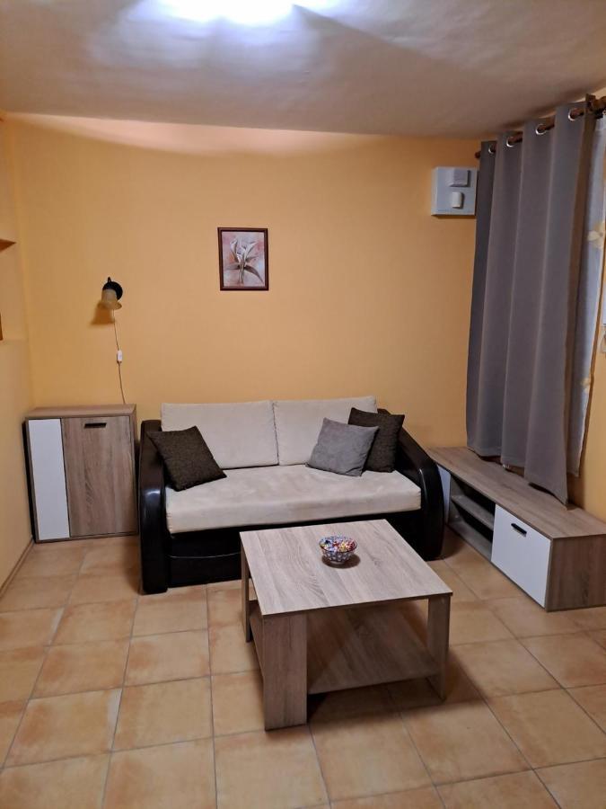 Rozmaring Apartmanok غيولا المظهر الخارجي الصورة