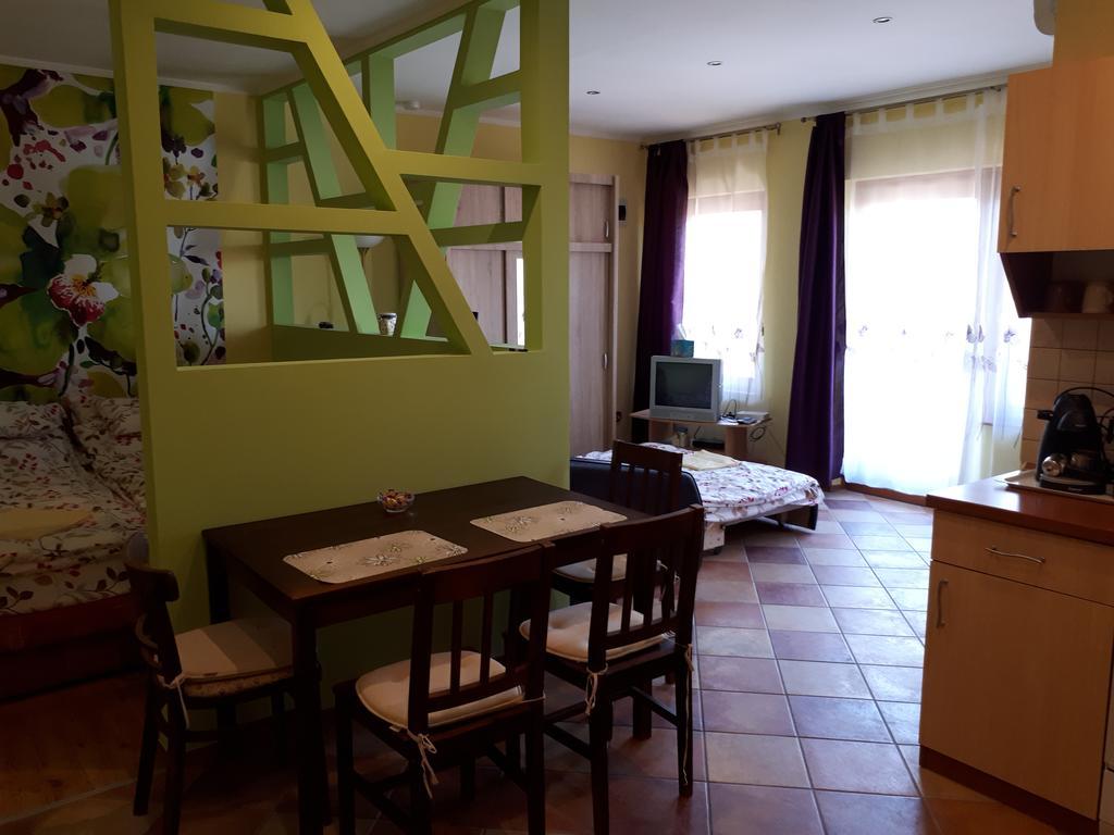 Rozmaring Apartmanok غيولا المظهر الخارجي الصورة