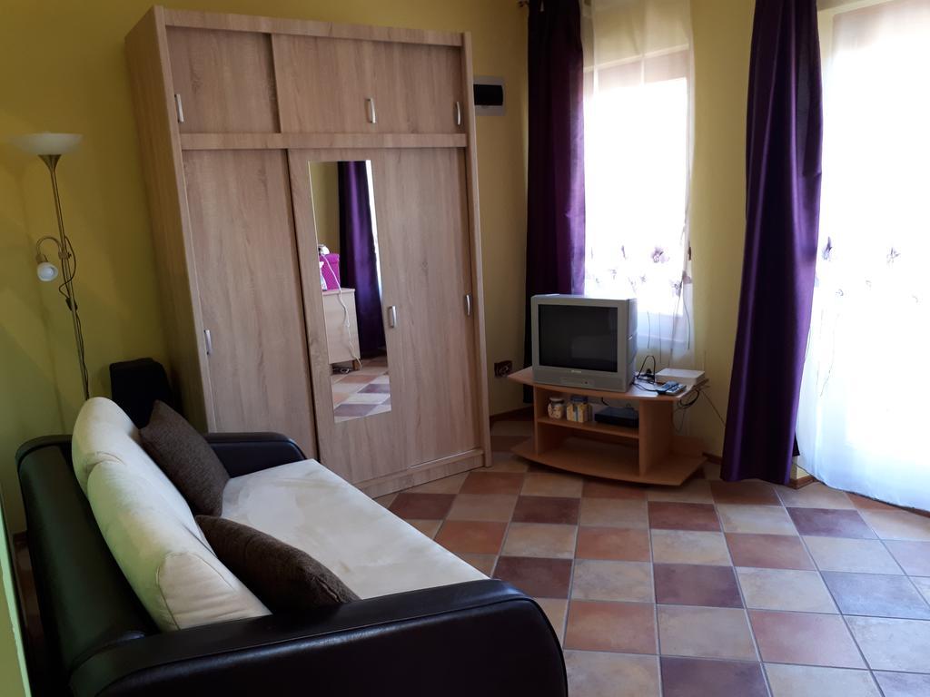 Rozmaring Apartmanok غيولا المظهر الخارجي الصورة